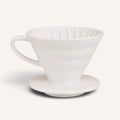 BrewCups beyaz seramik kahve demleme hunisi, modern ve şık tasarımlı filtre kahve ekipmanı