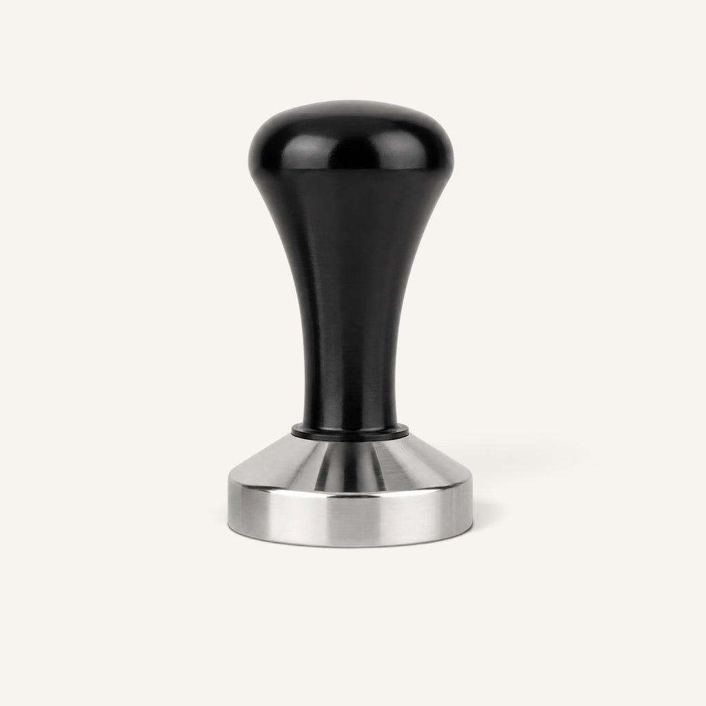 BrewCups siyah saplı ve paslanmaz çelik tabanlı profesyonel espresso kahve tamper